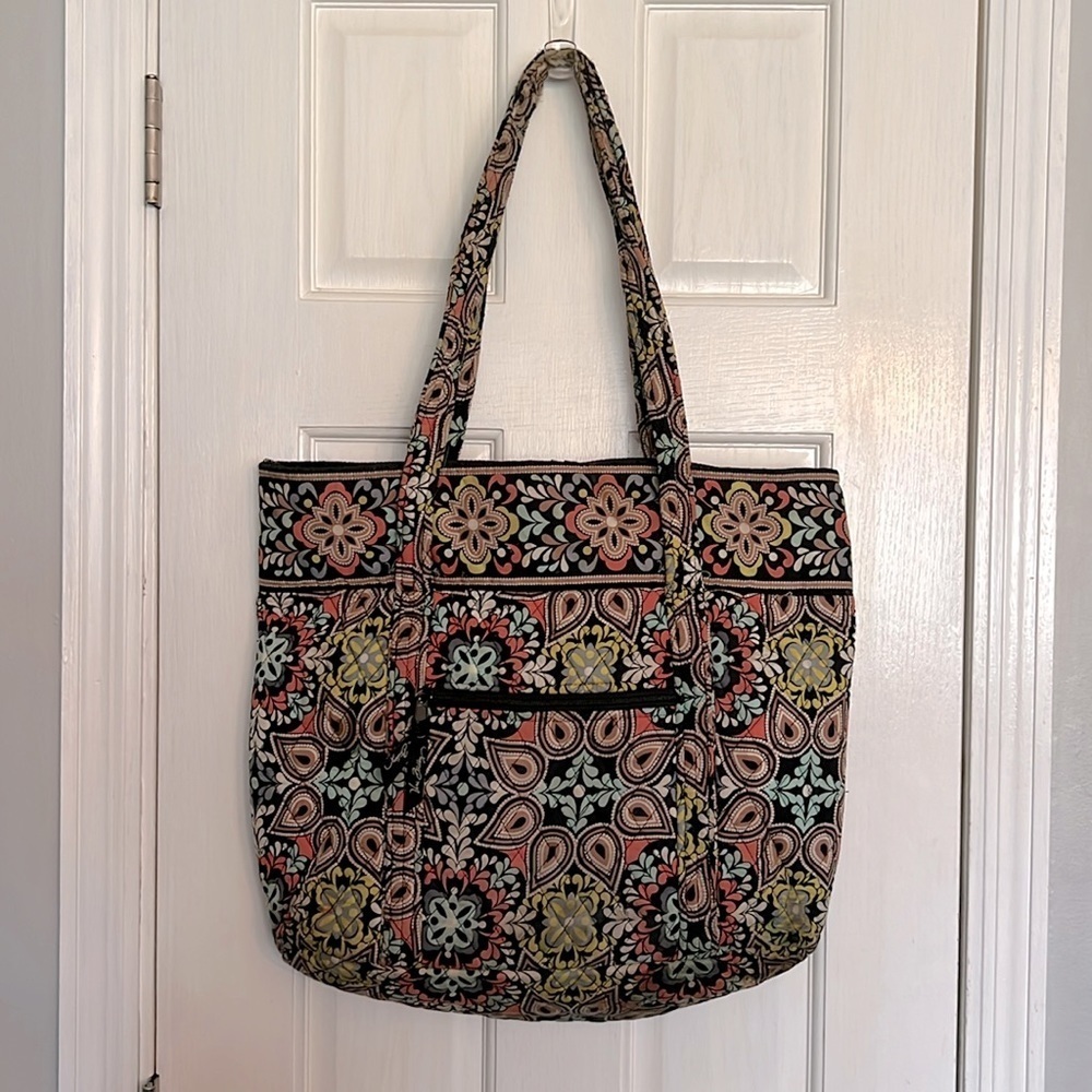Vera Bradley Serra pattern medium tote bag